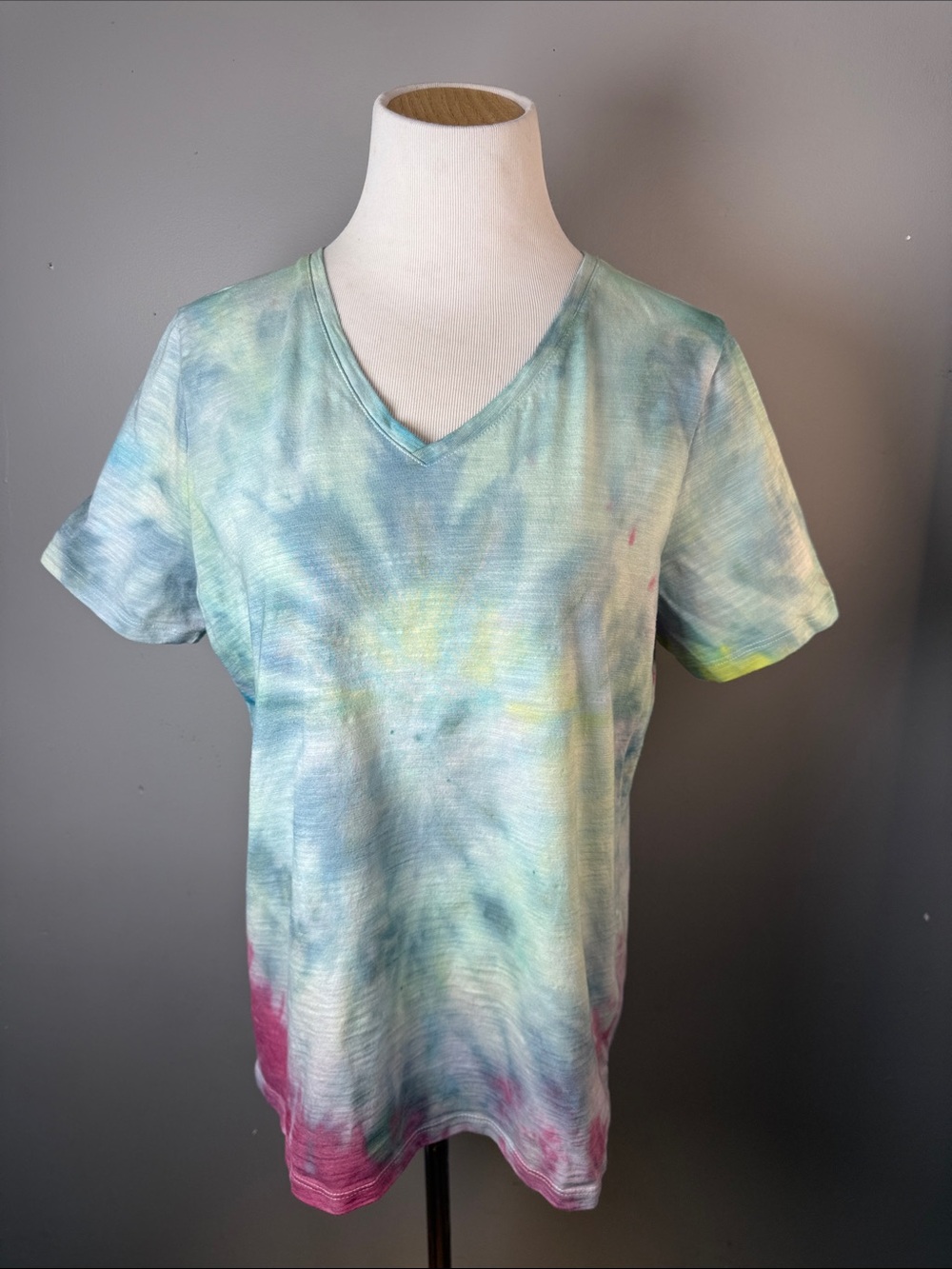 Tie-Dye V-Neck Women's Top in Pastel Blue-Green